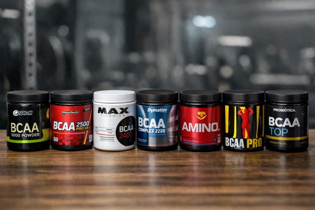 Melhor BCAA: os 9 melhores suplementos do mercado em 2026 melhor bcaa com diferentes potes de suplementos bcaa de marcas conhecidas para treino e recuperação muscular